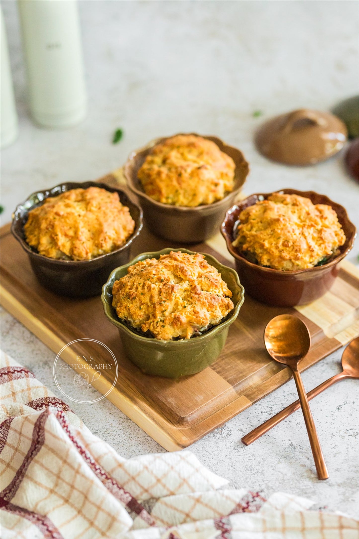 MINI BREAKFAST CASSEROLES (with video)