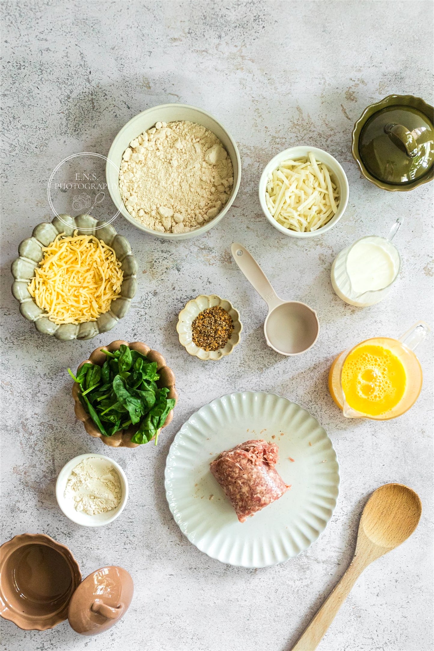 MINI BREAKFAST CASSEROLES (with video)
